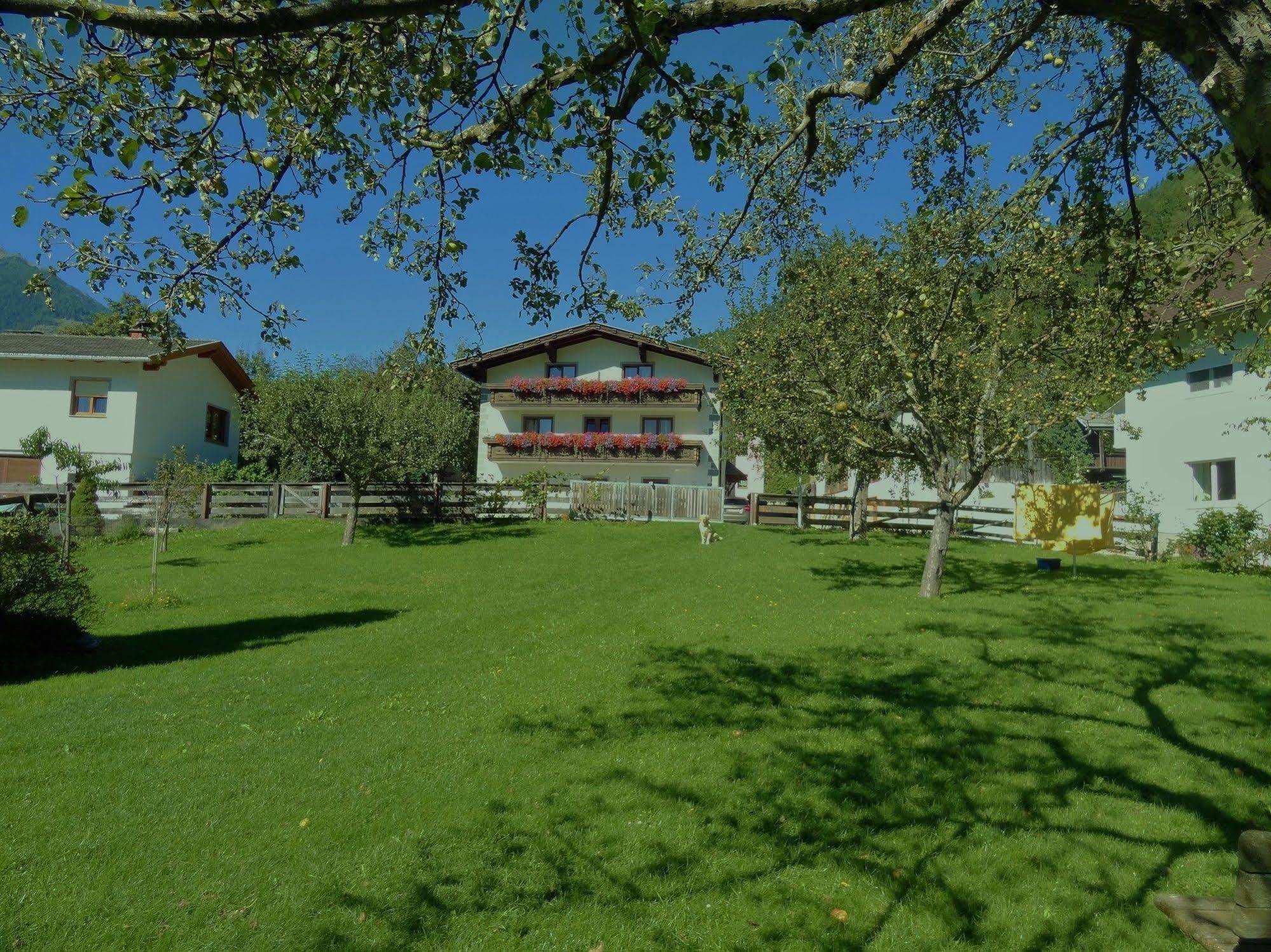 Apartamento Gastehaus Zwischenberger Obervellach Exterior foto